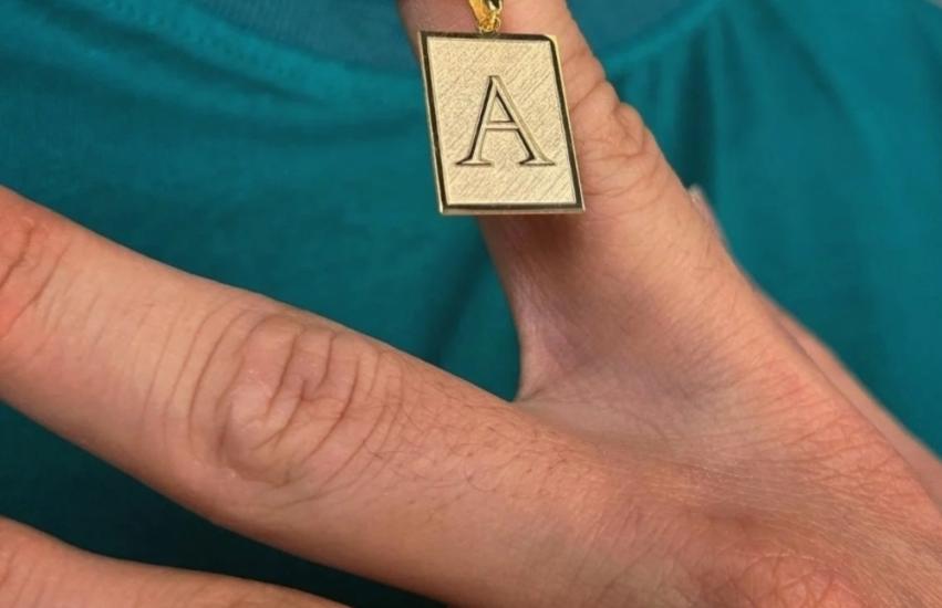 Vog Kişiye Özel Harf Uç 925 Ayar Gümüş Sevgiliye,Anneye,Arkadaşa Hediye Kolye Ucu