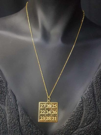 Kubera Para Mantra Sarı Renk 3 cm x 3 cm 925 Ayar Gümüş Unisex Kolye 