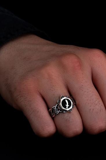Zülfikar Kılıcı Siyah Zircon Taşlı Gümüş Erkek Yüzük Işıklı Kutuda • Sevgiliye • Eşe • Babaya Yüzük
