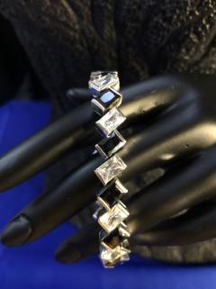 VOG SİYAH VE BAGET TAŞLI SU YOLU 925 AYAR GÜMÜŞ BİLEKLİK BEYAZ,SARI VE ROZE SEÇENEĞİ İLE