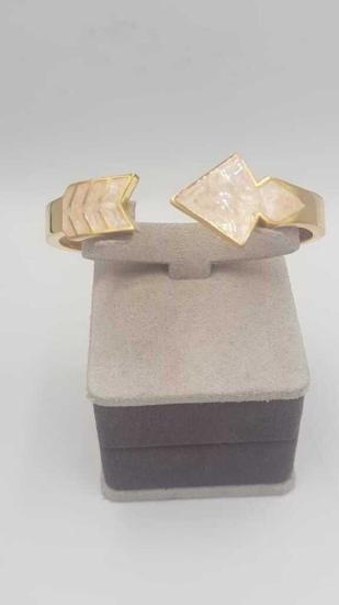 Vog İtalyan Tasarım Altın Ok Model  Mineli 925 Ayar Gümüş Sevgiliye,Anneye,Eşe Hediye Bileklik