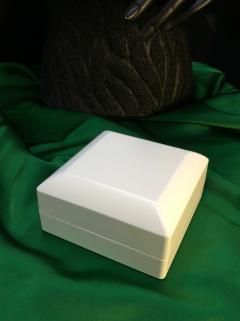 VOG IŞIKLI PIRLANTA,ALTIN,GÜMÜŞ KELEPÇE VE BİLEZİK KUTUSU BEYAZ RENK,MAVİ,SİYAH SEÇENEĞİ 