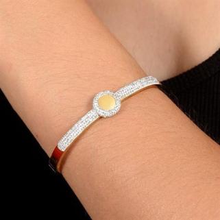 VOG Kişiselleşen Kadın Taş İşlemeli Model Altın Renk Bileklik