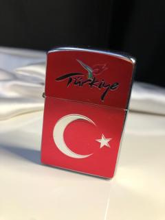 VOG KİŞİYE ÖZEL TÜRKİYE YAZILI ZİPPO MODELİ ÇAKMAK SEVGİLİLER GÜNÜ ÖZEL GÜN YILBAŞI HEDİYESİ ÇAKMAK