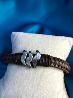 VOG PARİGİ 316L PASLANMAZ ÇELİK VE KAHVE RENK DERİ MODEL ŞIK TASARIM ERKEK BİLEKLİK