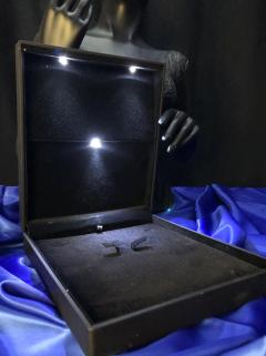 VOG IŞIKLI SİYAH RENK PIRLANTA,ALTIN VE GÜMÜŞ SET KUTUSU