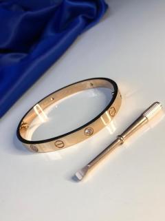 Vog Roze Renk Cartier Vidalı Çelik Kelepçe Bileklik