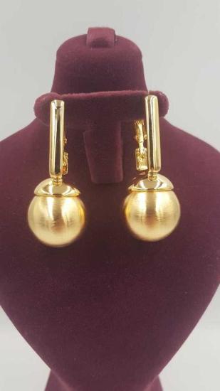 Vog Xuping Vip Çelik Mat Sarı Küre Tasarım Sevgiliye,Anneye,Eşe,Arkadaşa Hediye Küpe