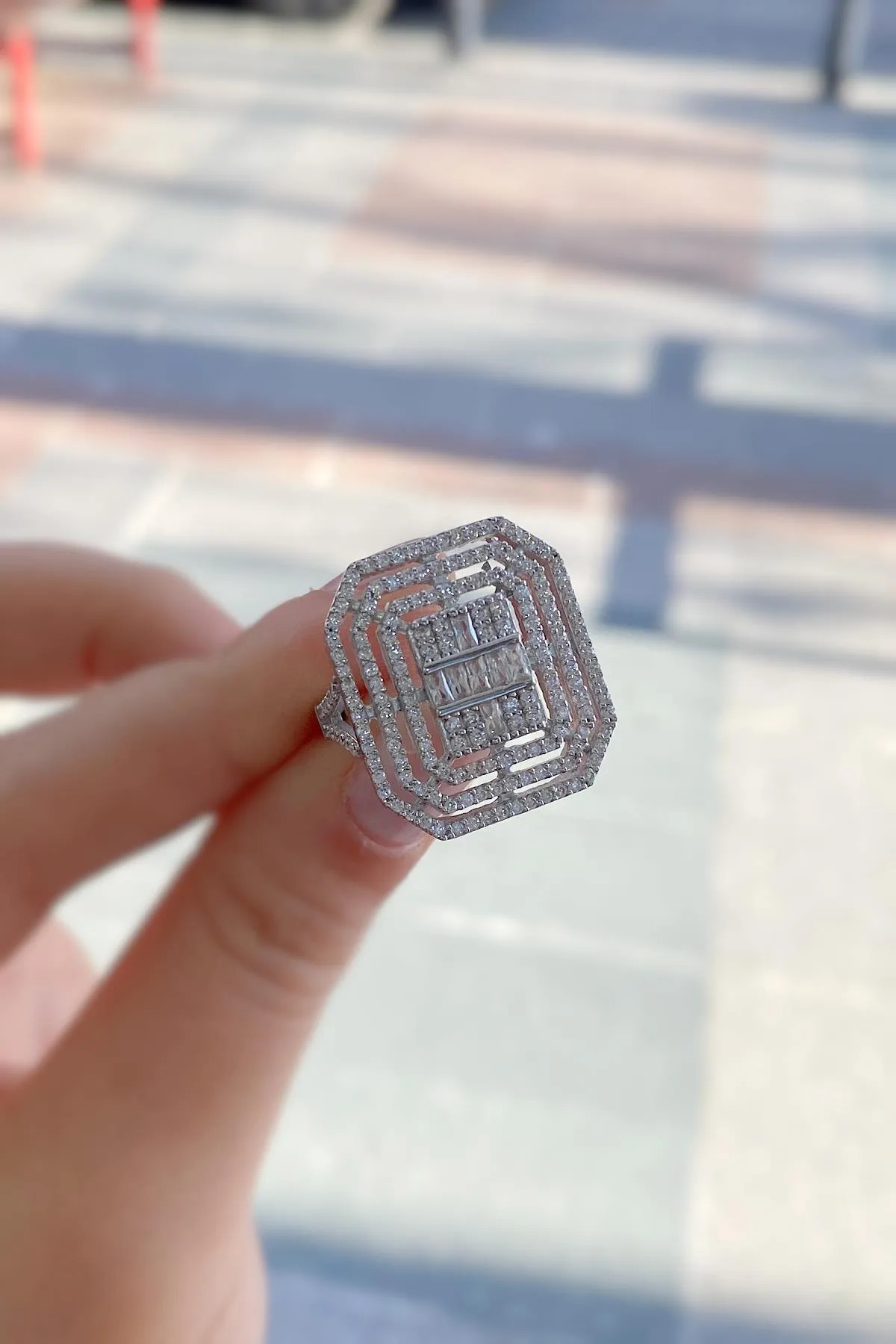 Swarovsk’i Taşlı Pırlanta Montür 3 Sıralı Baget Model 925 Ayar Gümüş Evlilik Teklifi Sevgiliye Yüzük