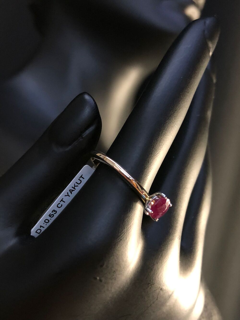 VOG 0.53 CT OVAL KESİM YAKUT (RUBY)14 AYAR ALTIN MADENLİ  EL İŞİ BAYAN YÜZÜK