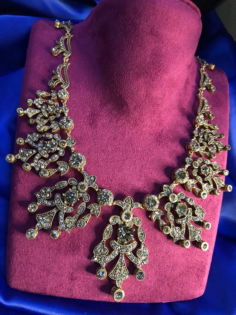 Elmas Tasarım Şık Model Prinç Meteryalli 1• Sevgiliye • Eşe • Anneye • Gerdanlık Choker
