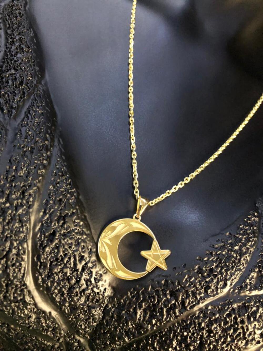 Vog Ay Yıldız Serisi Kalemli Desen Yeşil Renk 925 Ayar Gümüş Kolye Beyaz,Roze Renk Seçeneği