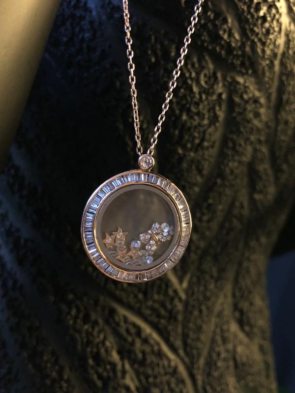 Vog Chopard Cam Fanus Tasarım Model Yıldız Ve Kelebek Fİgürlü Roze Renk 925 Ayar Gümüş Kolye