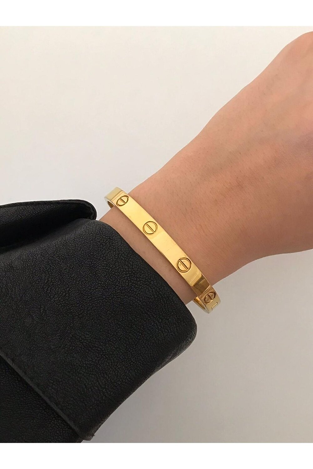 Vog Unisex Bay V Bayan Sarı Renk Cartier Vidalı Çelik Kelepçe Bileklik