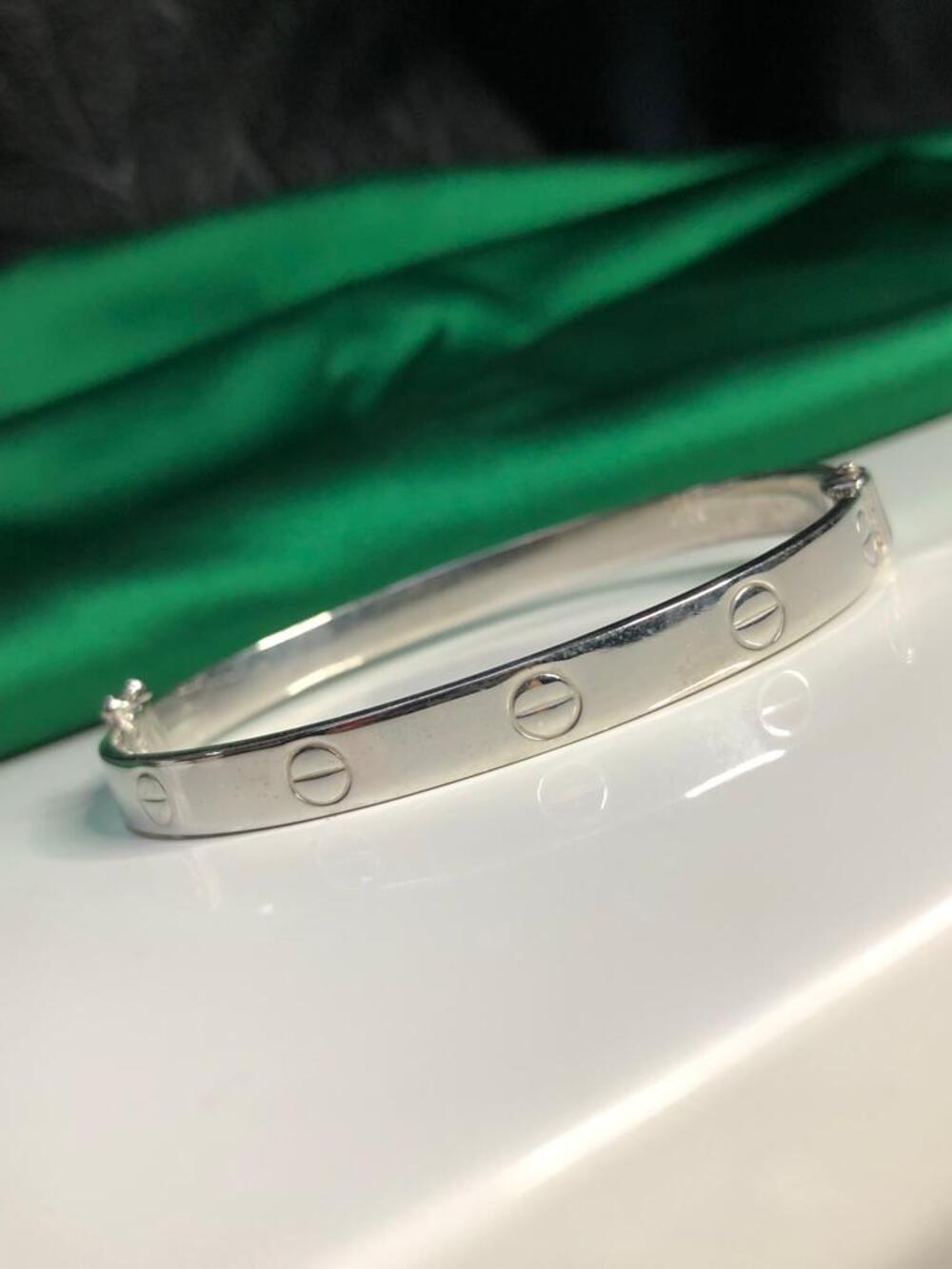 Vog 6MM Cartier Vidalı Model Kelepçe 925 Ayar Gümüş Beyaz Renk Sarı,Roze Seçeneği