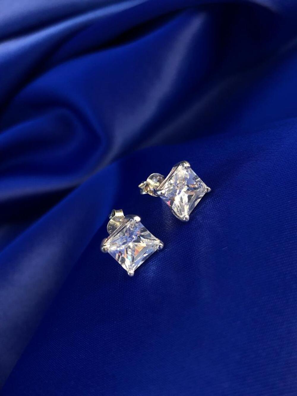 Vog Çivi Model Prenses Kesim Kare Zirconia Küpe 7mm  925 Ayar Beyaz Renk Küpe Sarı,Roze Seçeneği