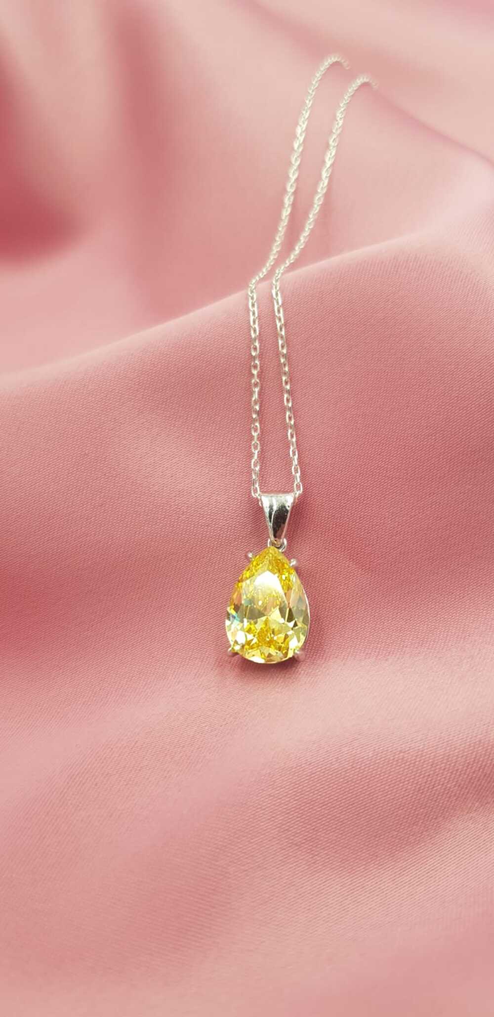 Vog Damla Kesim Sitrin Topaz 925 Ayar Gümüş Kolye