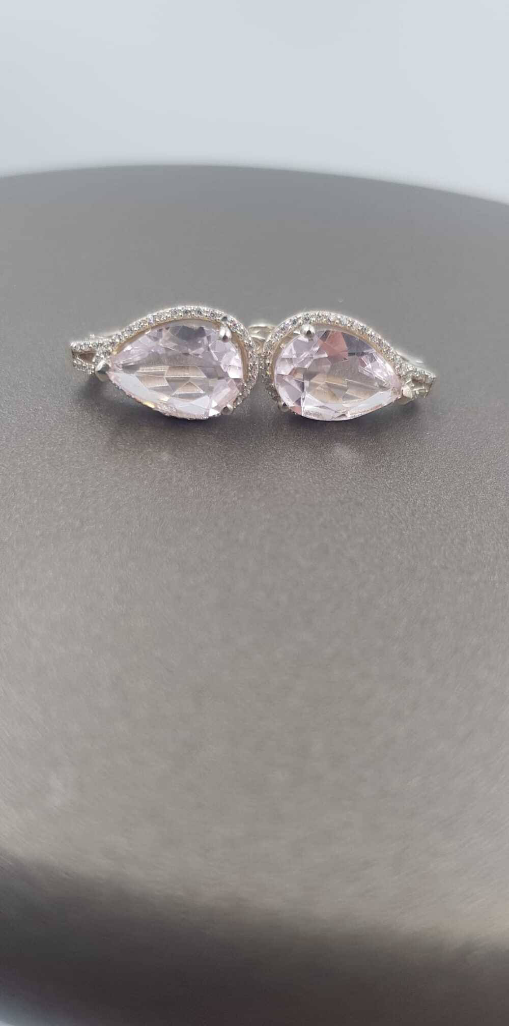Vog İtalyan Tasım  Pırlanta İşçilik Damla A Kalite Pink Quartz 925 Gümüş Beyaz Küpe