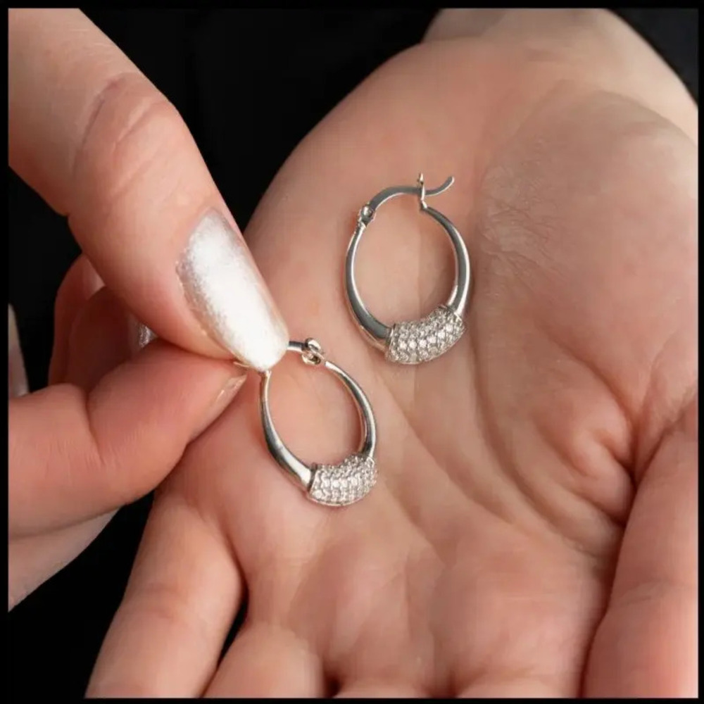 Vog Kadın 925 Ayar Gümüş Beyaz 15 Mm Zirkon Taşlı Halka Beyaz Renk Küpe