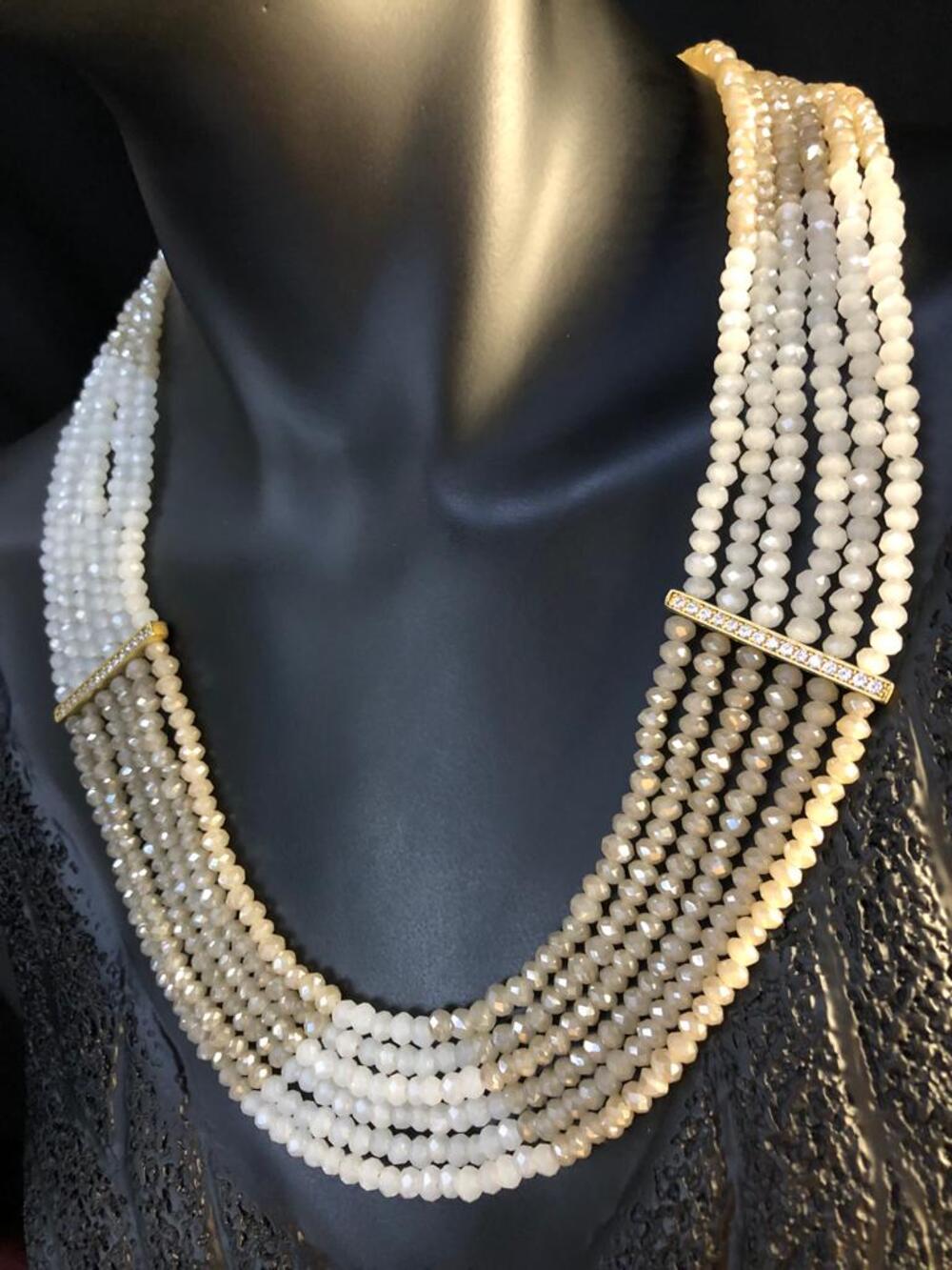 Vog Kadın Bijuteri 5 Sıralı Kristal Taşlı El İşlemeli Kolye
