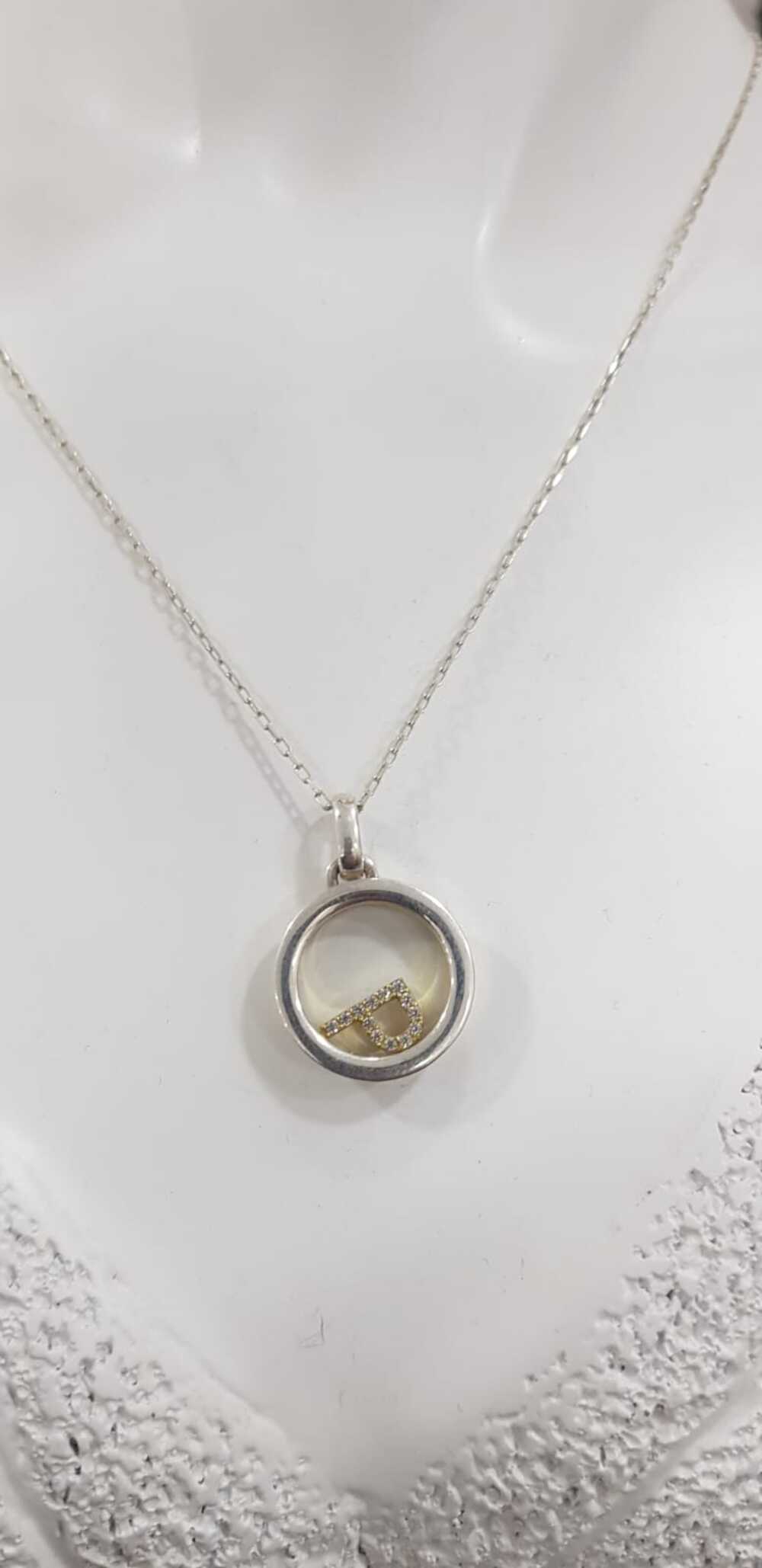 Vog Kişiye Özel Chopard Cam Fanus (P) Harf Beyaz Renk  925 Ayar Gümüş Kolye SarıI,Roze Renk Seçeneği