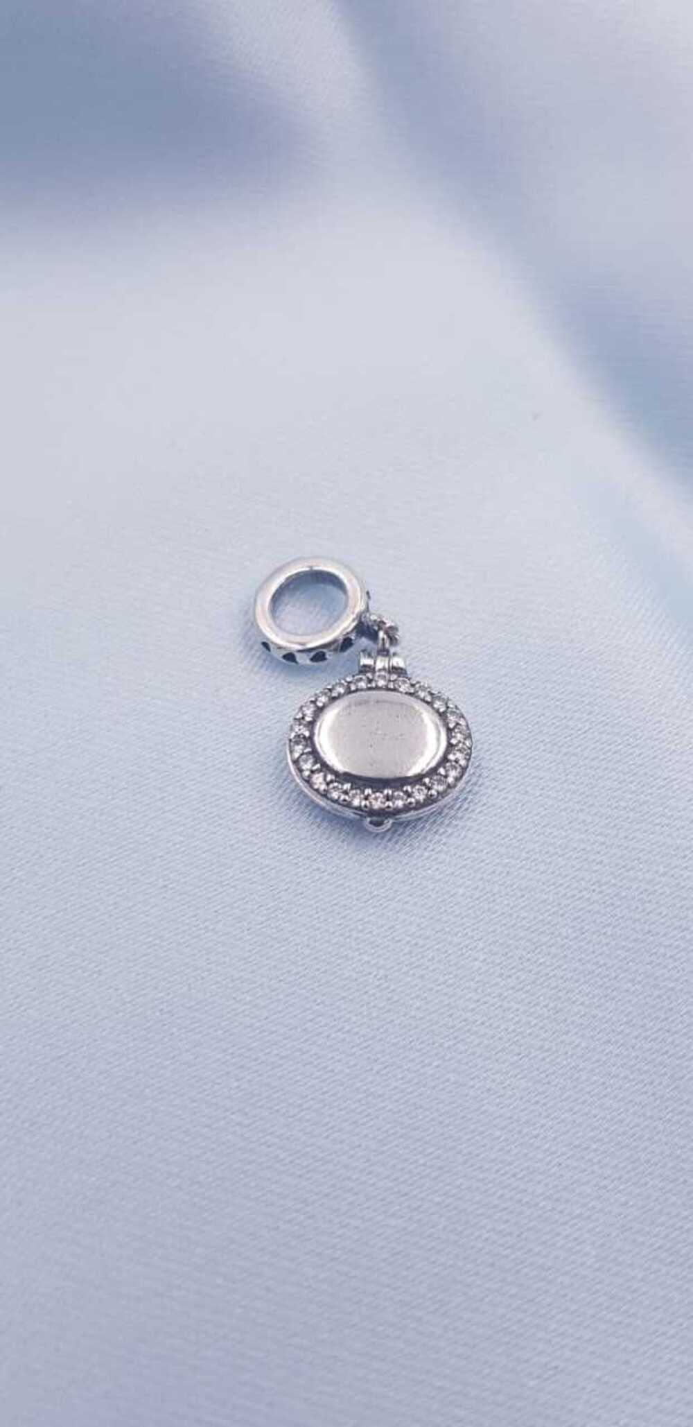 Vog Pandora’s Charm’s Kişiye Özel Aynalı Görünüm Makyaj Malzemesi 925 Ayar Gümüş Charms