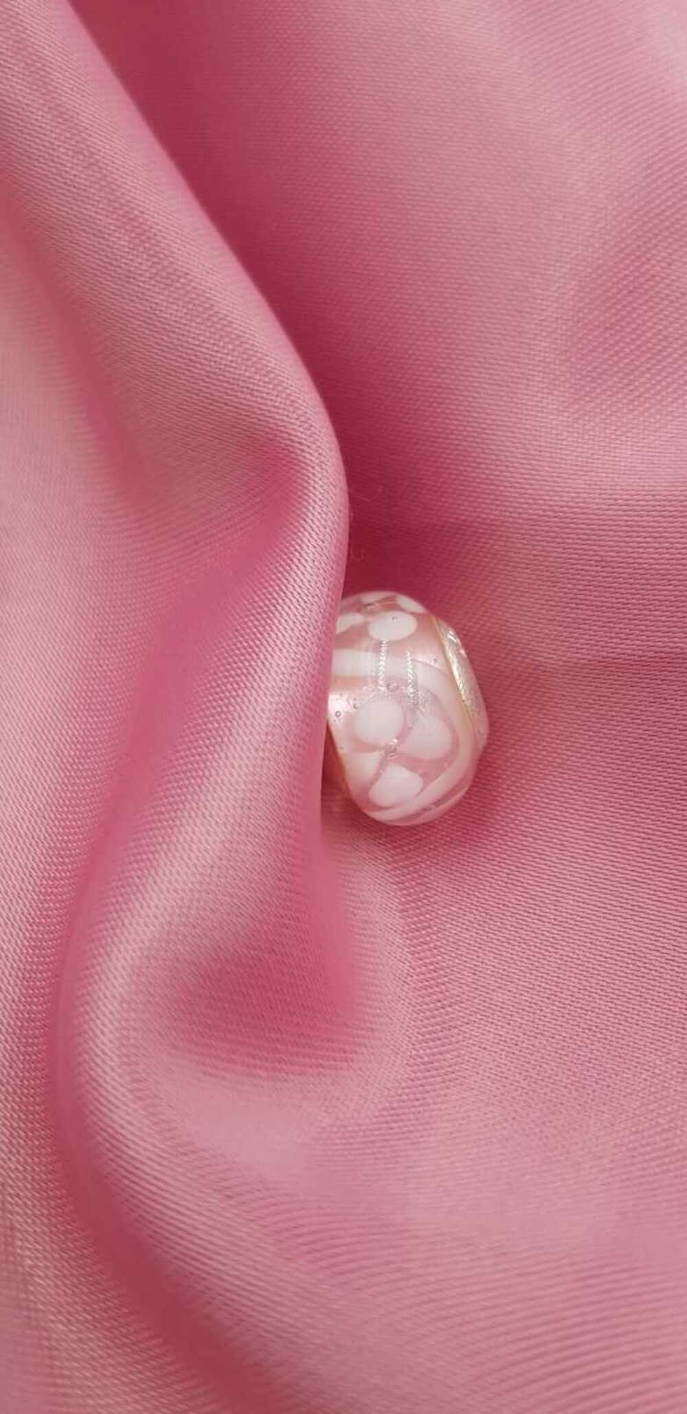 Vog Pandora’s Charm’s Pembe-Beyaz Renkli Murona Cam 925 Ayar Gümüş Charms