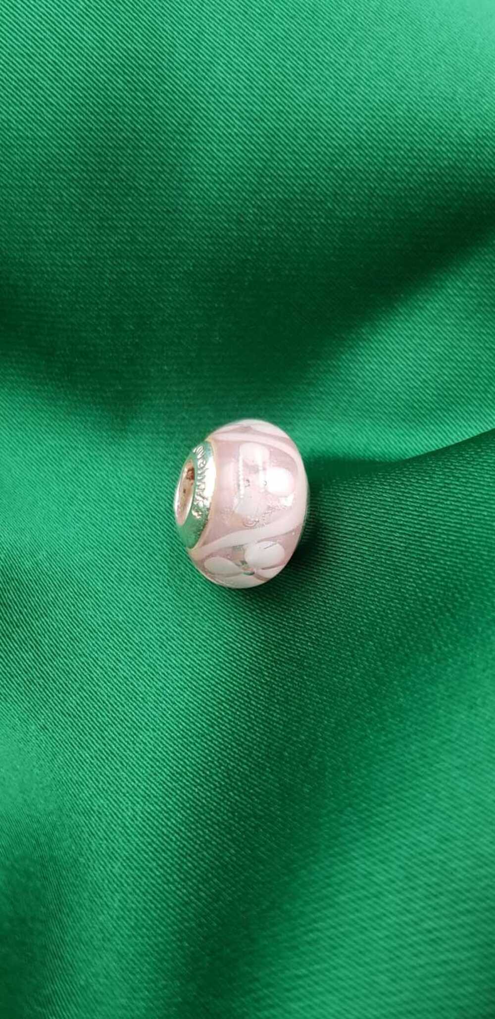 Vog Pandora’s Charm’s Pembe-Beyaz Renkli Murona Cam 925 Ayar Gümüş Charms