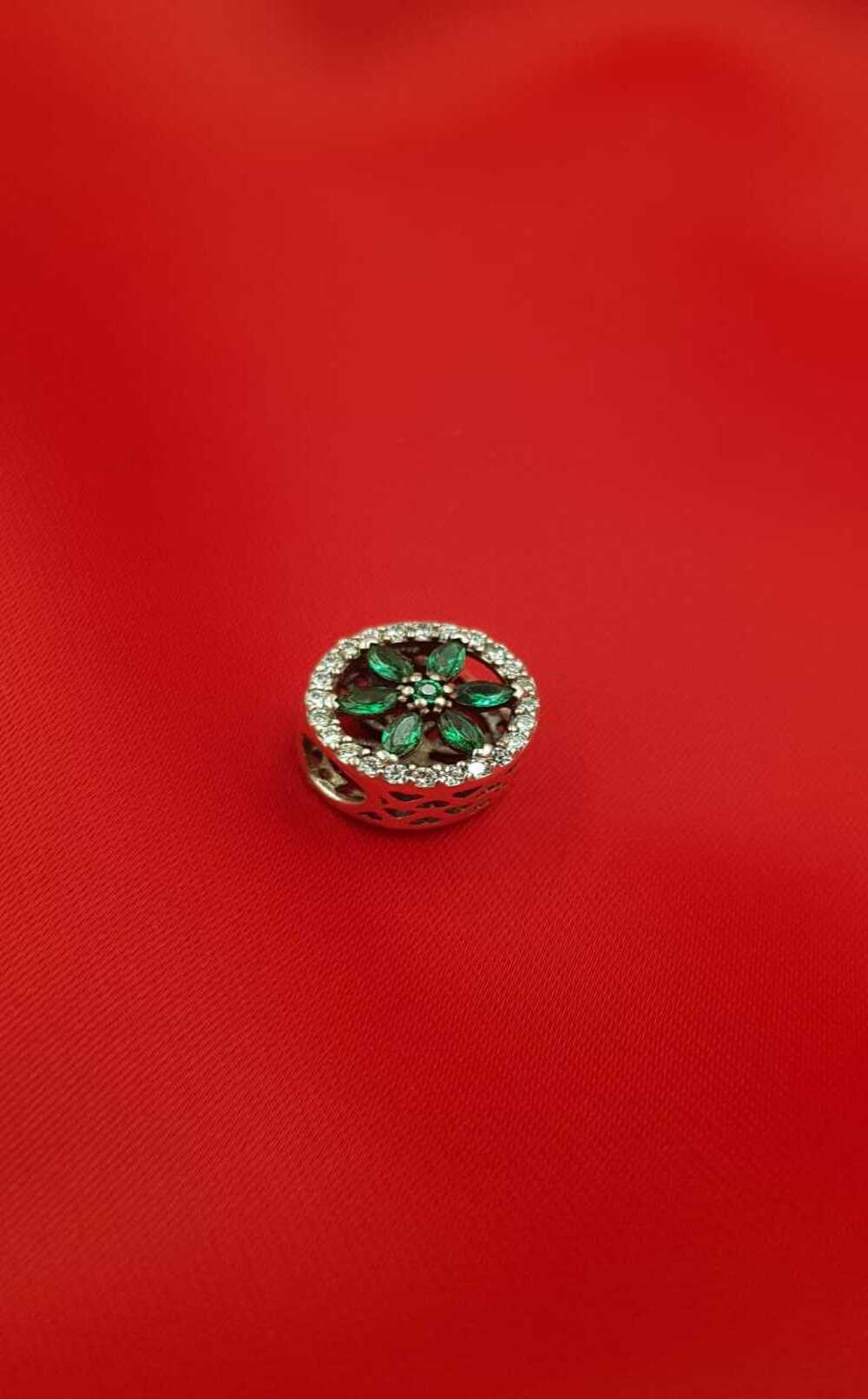 Vog Pandora’s Charm’s Yeşil Taşlı Şık Tasarım 925 Ayar Gümüş Charms
