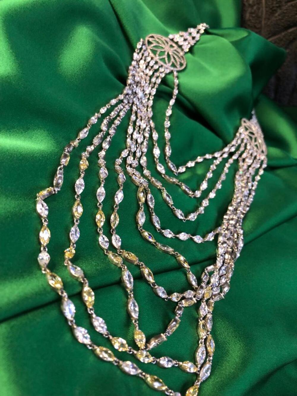 Vog Pırlanta Tasarım Swarovski Markiz Zirconia Ve Şampanya Taşlı 925 Ayar Gümüş Özel Gece Kolyesi