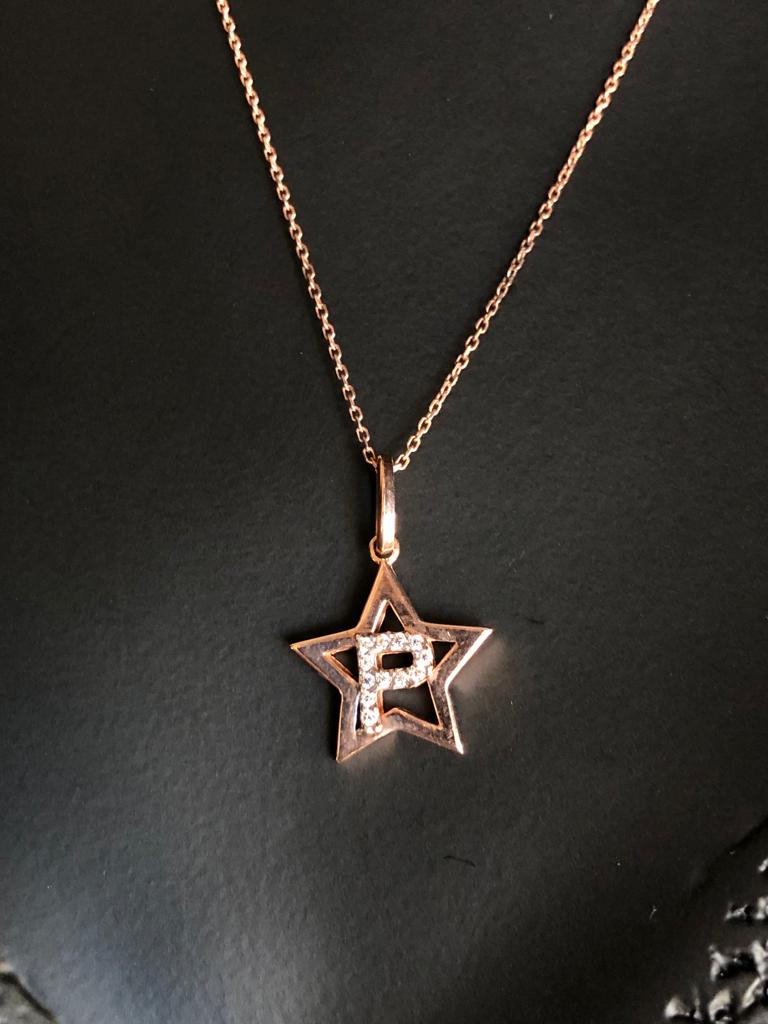 Vog Star Taşlı Harf Serisi P Harf Rose Renk 925 Ayar Gümüş Sevgiliye - Eşe - Anneye - Arkadaşa Kolye