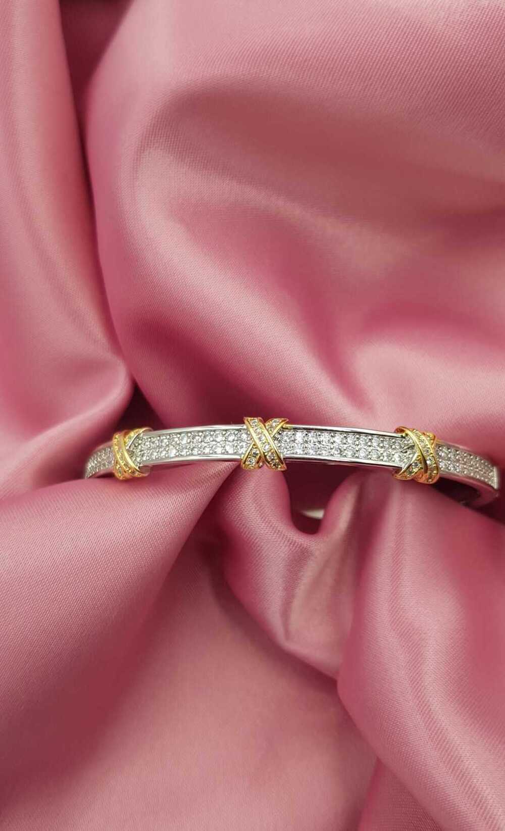 Vog Xuping Tiffany&Co Vip Micro Kaplama Kadın Swarovski Taşlı Çelik Kelepçe Bilezik