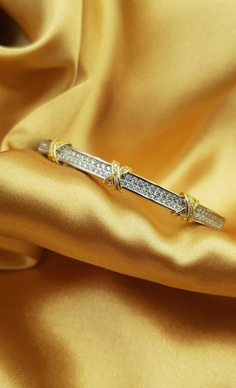 Vog Xuping Tiffany&Co Vip Micro Kaplama Kadın Swarovski Taşlı Çelik Kelepçe Bilezik
