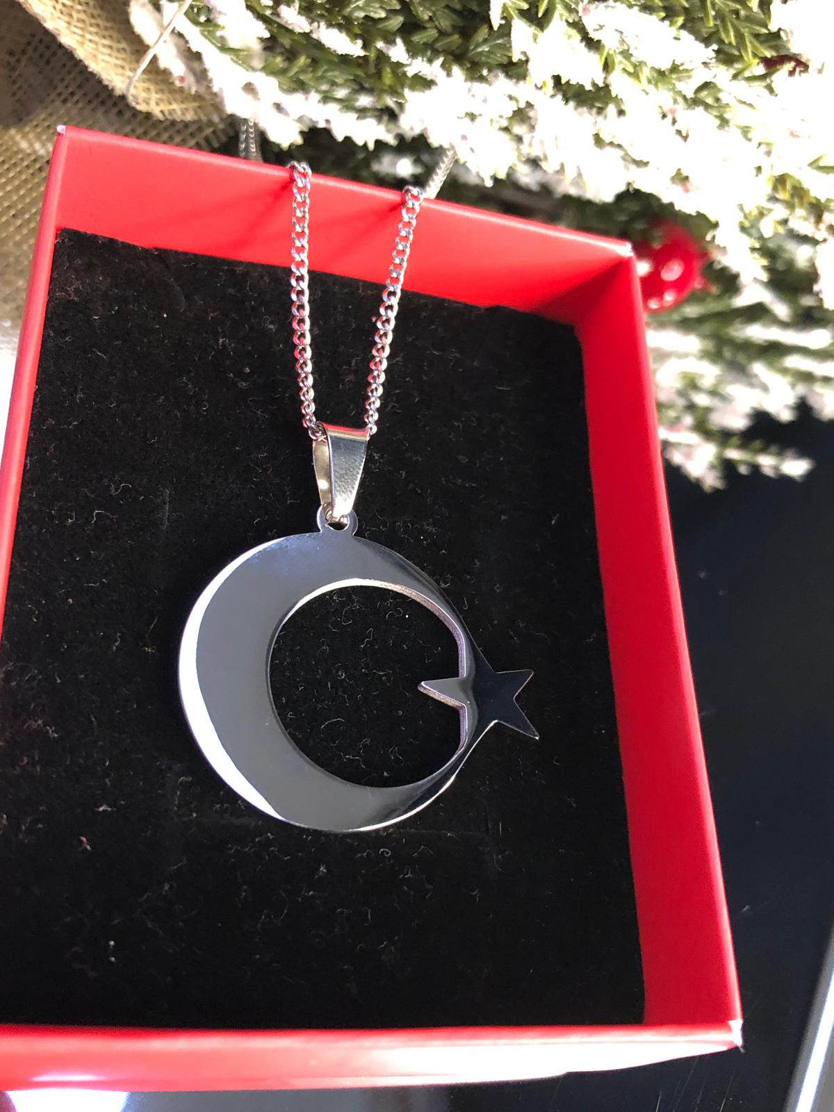 Vog 3.5 Cm Ay Yıldız Türk Bayrağı Sevgiliye Eşe Babaya Arkadaşa Hediye Beyaz Çelik Kolye