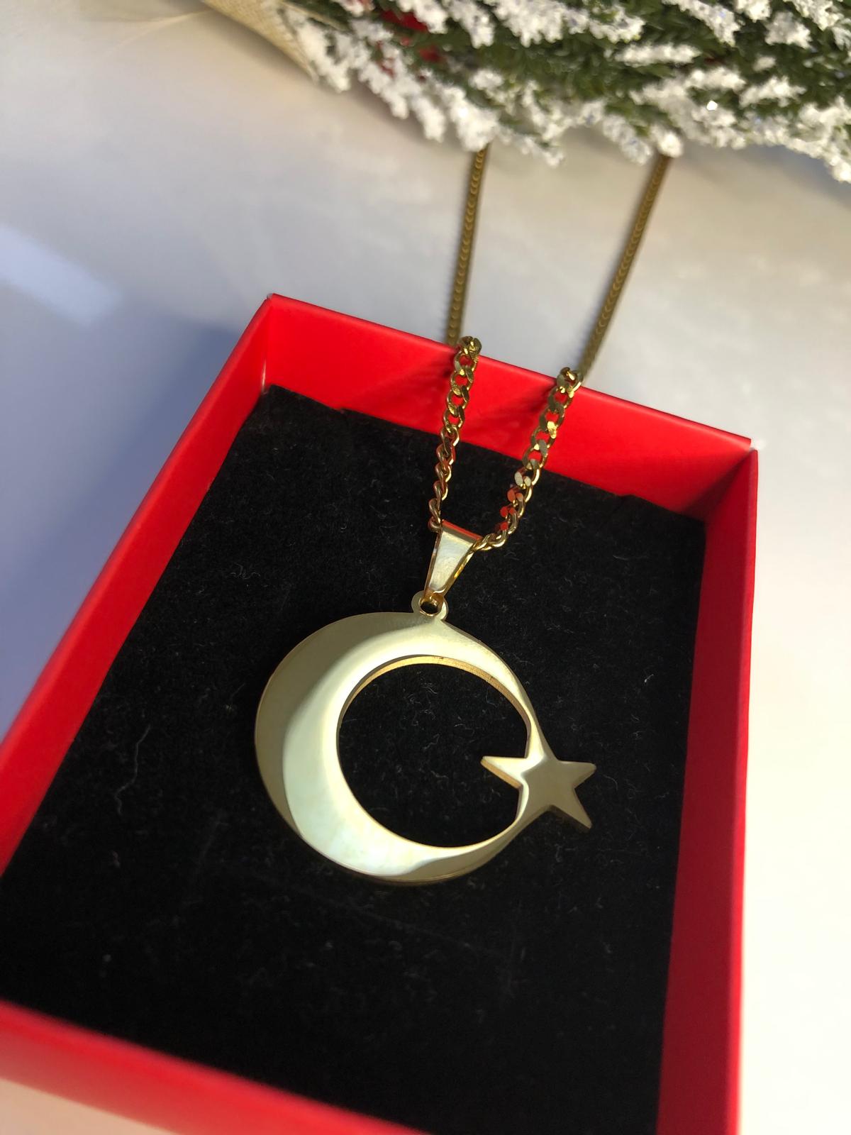 Vog 3.5 Cm Ay Yıldız Türk Bayrağı Sevgiliye Eşe Babaya Arkadaşa Hediye Sarı Çelik Kolye