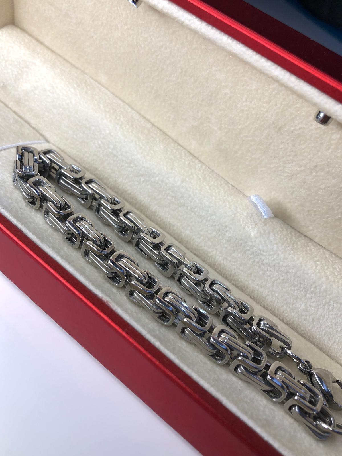 6mm Kral Beyaz Renk Erkek Çelik Bileklik • Işıklı Kutuda • Sevgiliye • Eşe • Babaya • Bileklik