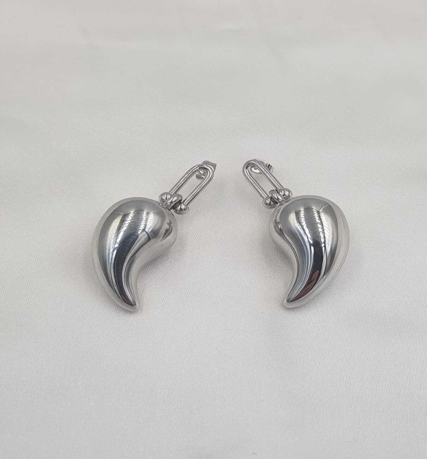Vog Çelik Tiffany V Bottega Göz Yaşı Damla Gümüş Renk Sevgiliye,Anneye,Eşe Küpe Büyük Boy