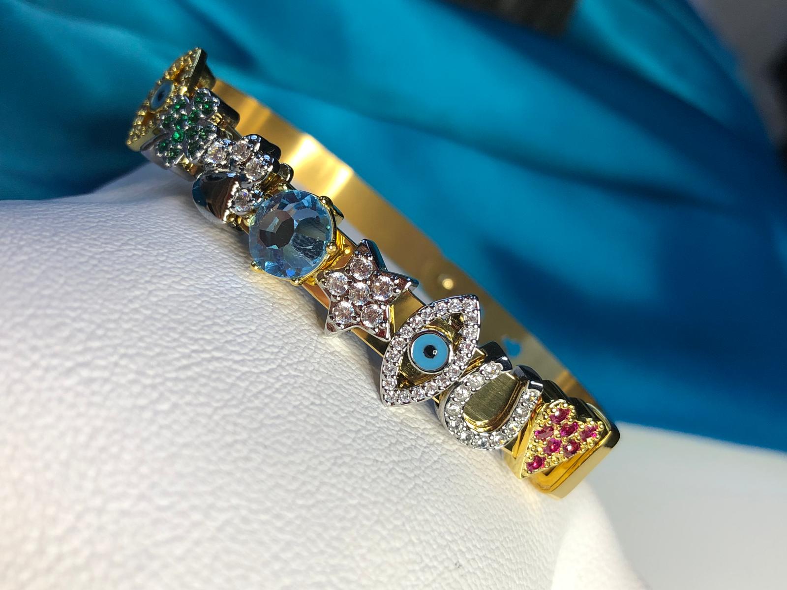 Pandor’s Amour Bangle 2 Adet Harf 1 Adet Charm Işıklı Kutuda Sevgiliye • Eşe • Çelik Bileklik
