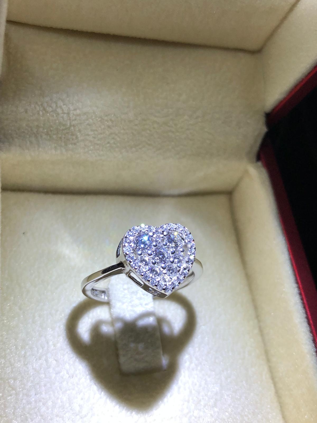 Vog Pırlanta Montür Effective Diamond Kalp Ritmi 925 Ayar Gümüş Sevgiliye Eşe Hediye Yüzük