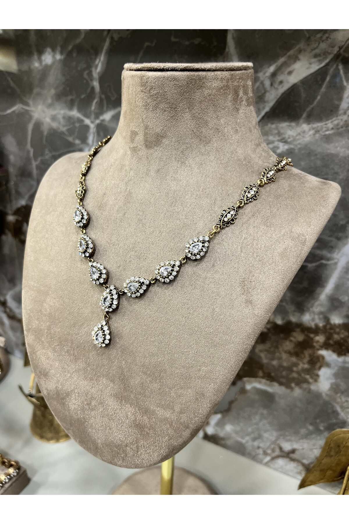 Damla Model Elmas Montür Prinç Meteryal • Sevgiliye • Eşe • Anneye • Gerdanlık Kolye